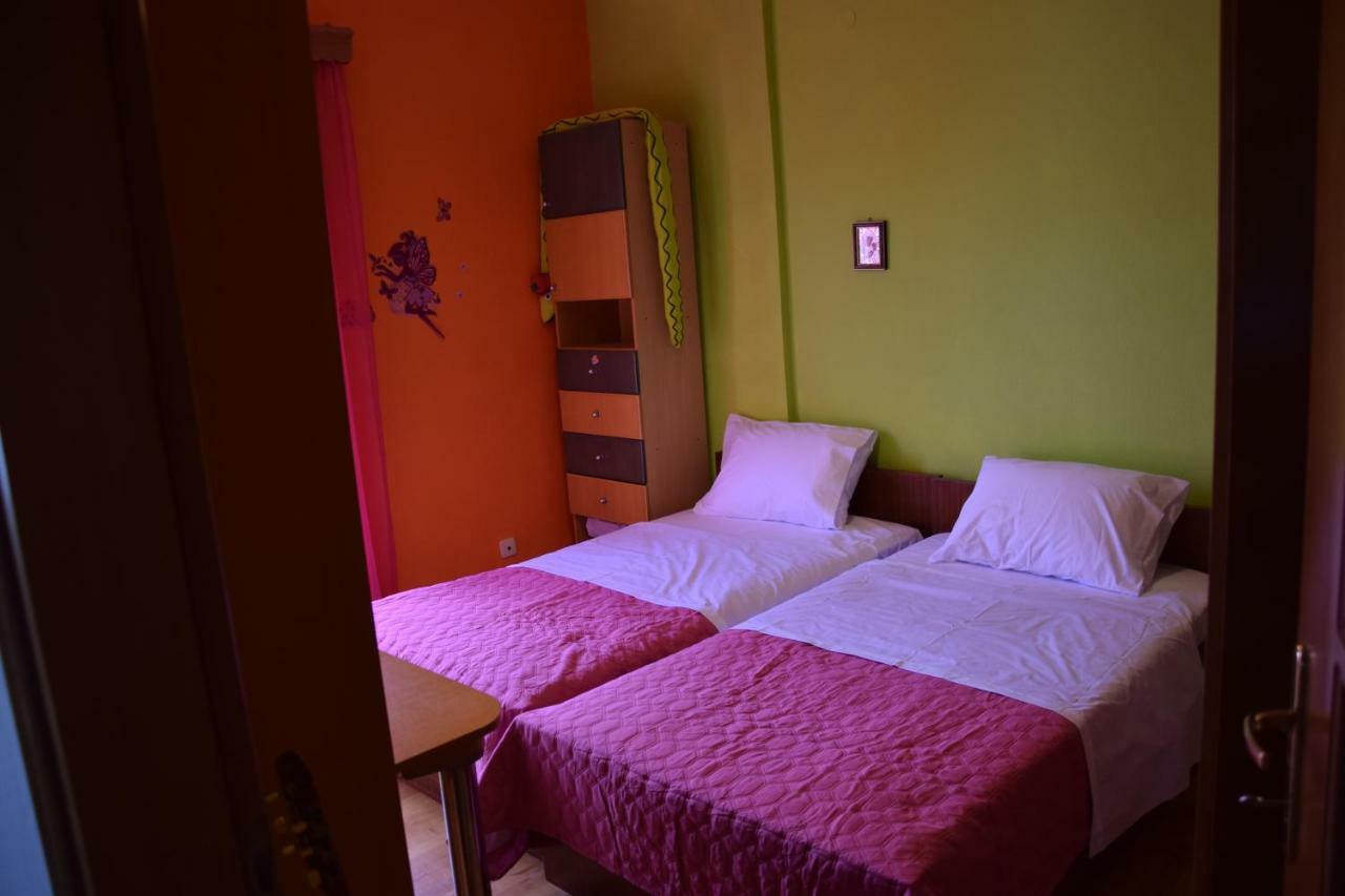 Apartament Lena'S & Zoe'S Néa Péramos Zewnętrze zdjęcie